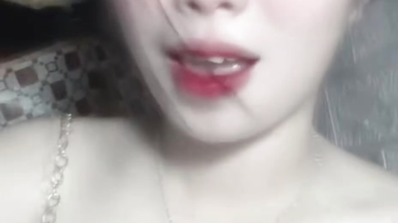 video_2026-06-15_14-23-39 - video by tieuphuong01 cam model