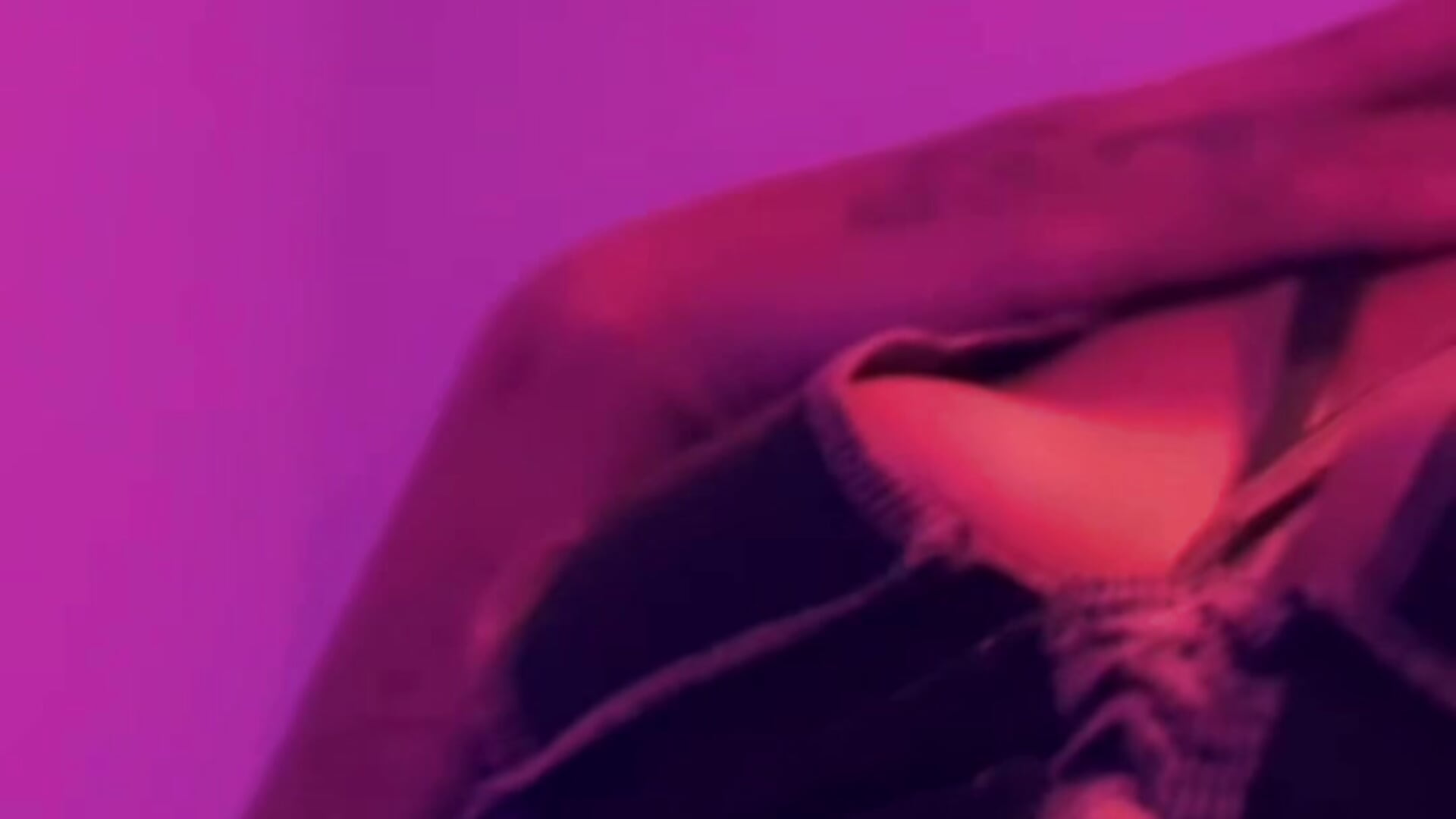 Tell me how you want it - video di Rains_World modella di cam