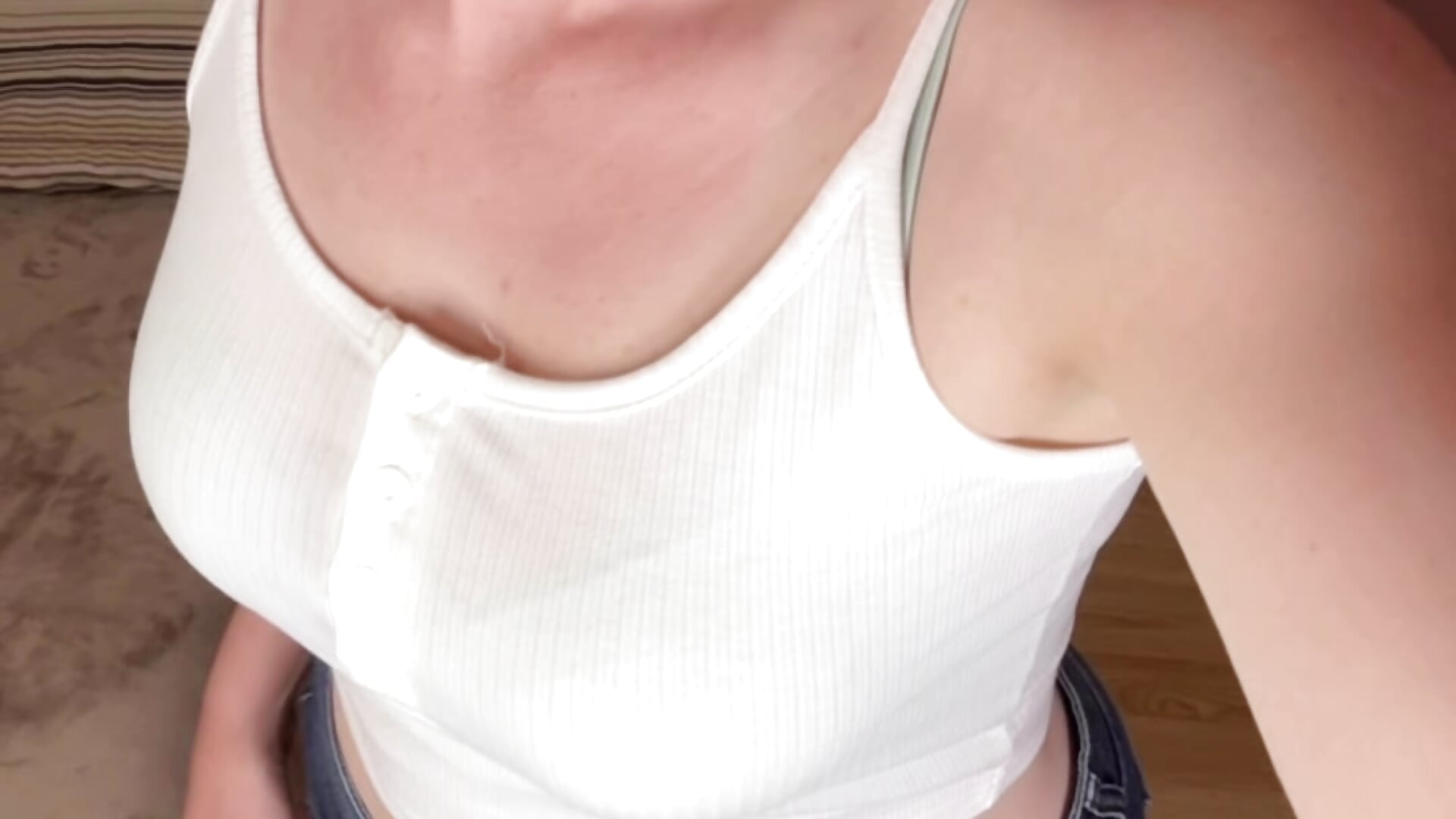 Short - video by Yoursweetbrunette cam model