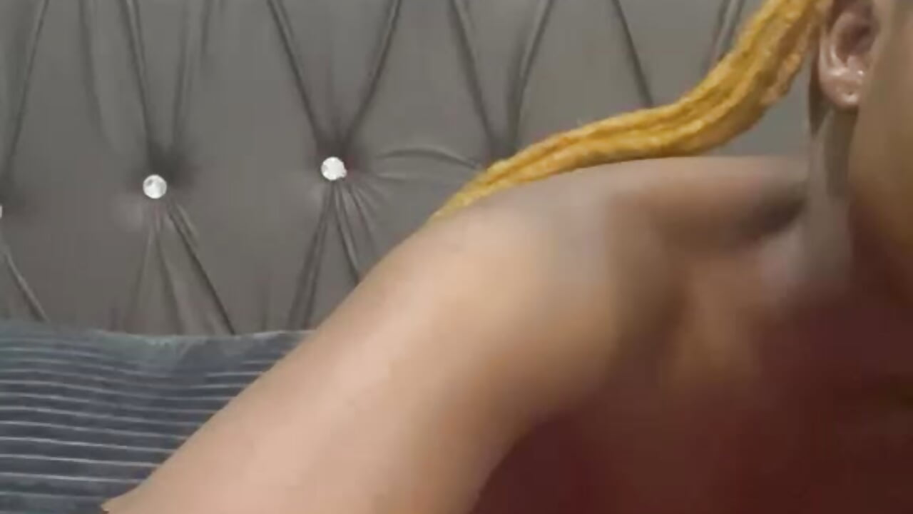 1000026311 - video by Lilbaby_lee22 cam model