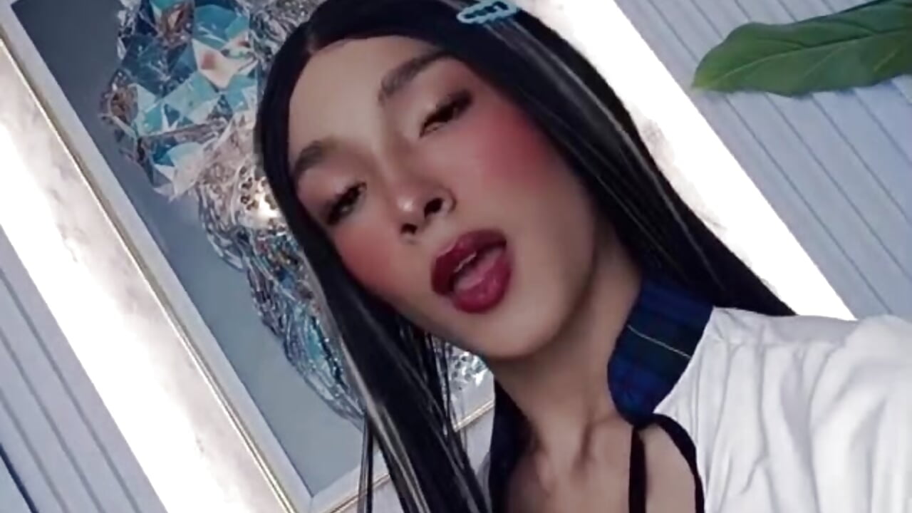 ❤️💙🩵💜💚💛🧡🩷 – video modela na kameri skinny_dolltrans