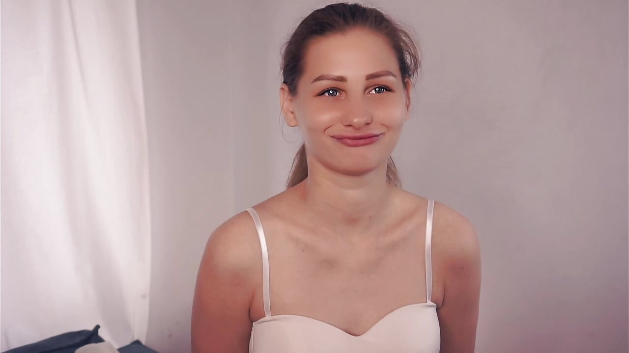 First day on my stream)) - video by KaroleDiflorio cam model
