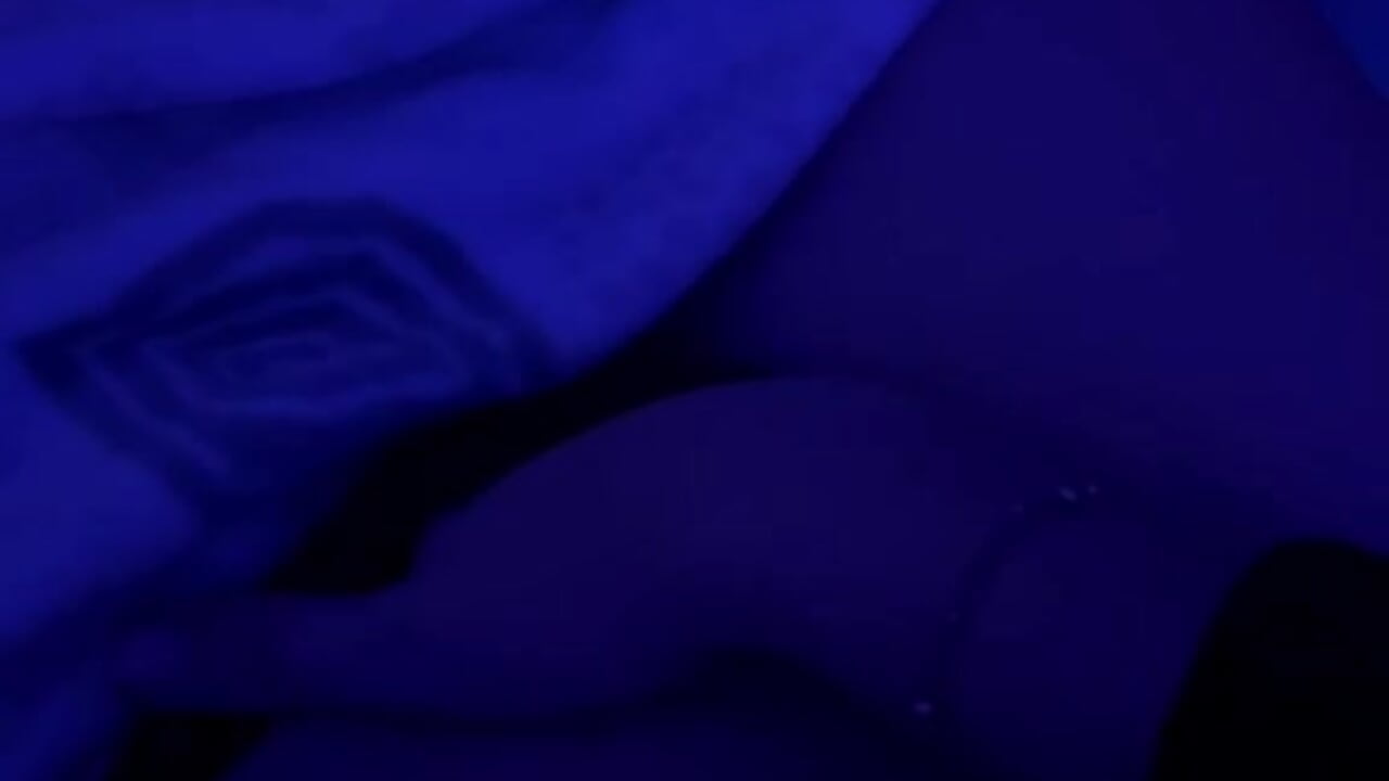 Touch me - video oleh Netzz6 kamera model