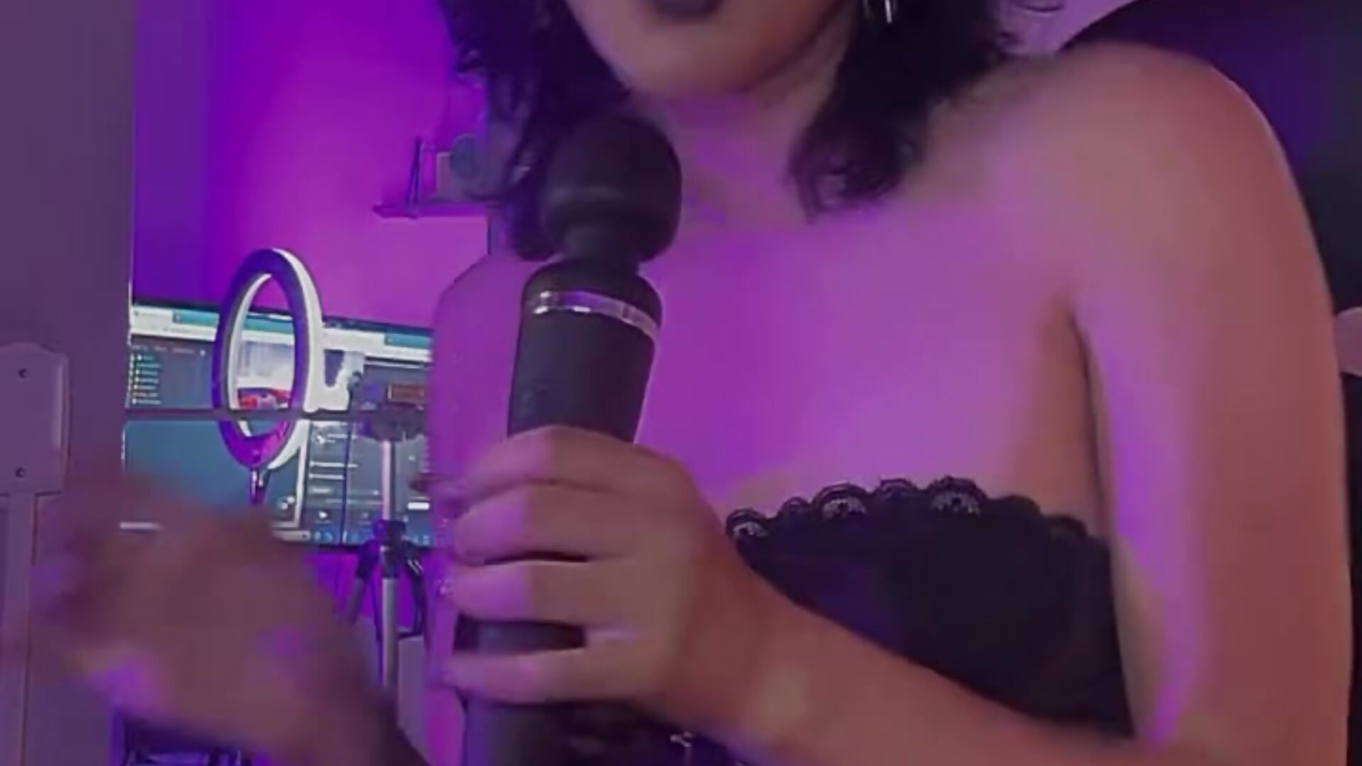 I'm back guys - vídeo de ghosty_doll_ modelo de câmara
