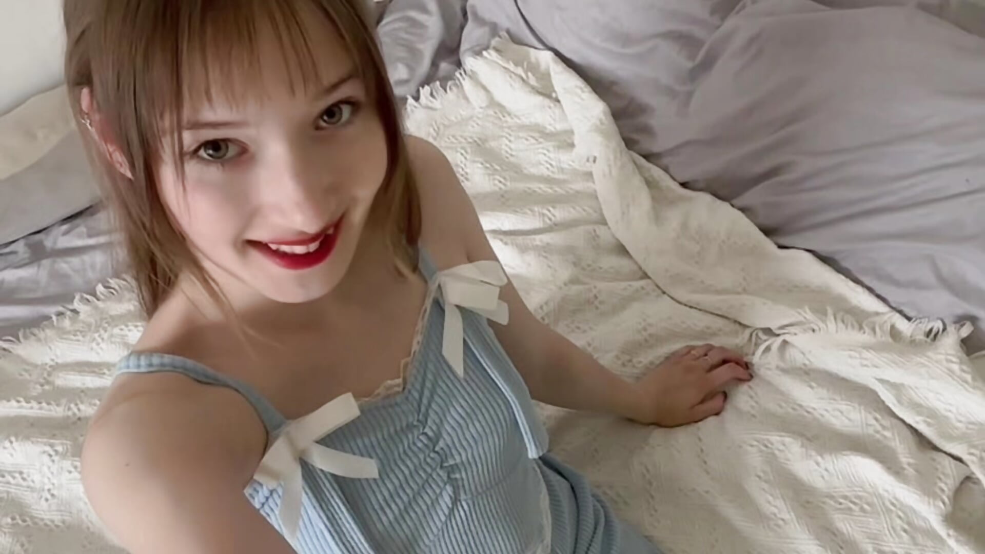 Hi! It's me╰(*°▽°*)╯ – video af Strawberry_Senpai cam-model