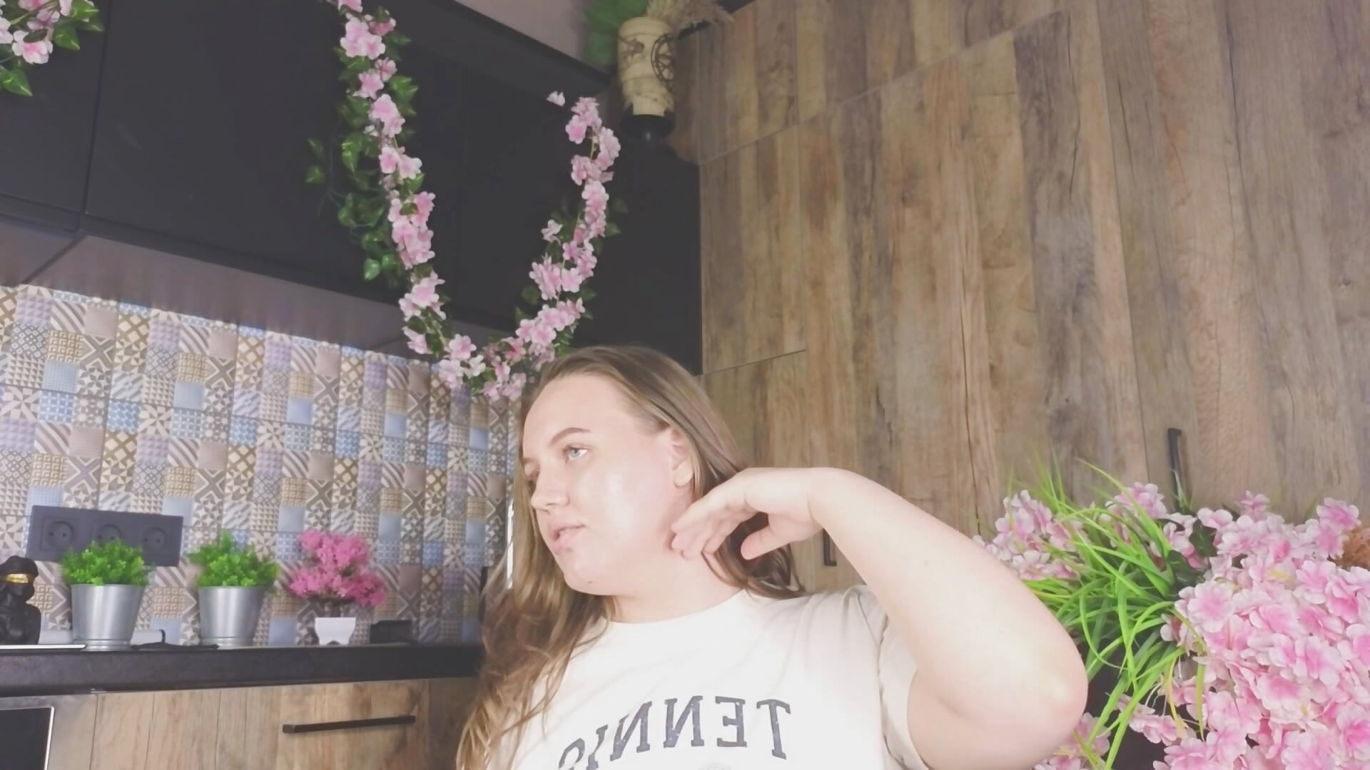 my beautiful neck – video af MissBadTiming