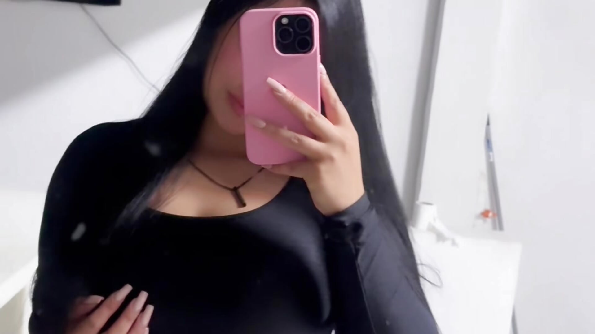 4DDABB1B-D873-4926-B718-E1C13929D2FF - video by Merlina_222 cam model