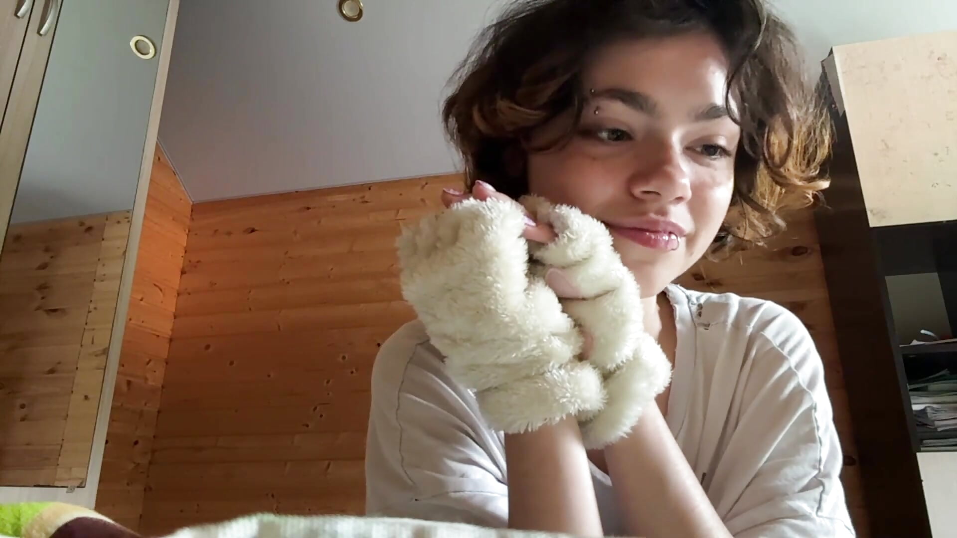 nice to meet you - video by MaisieRendina cam model