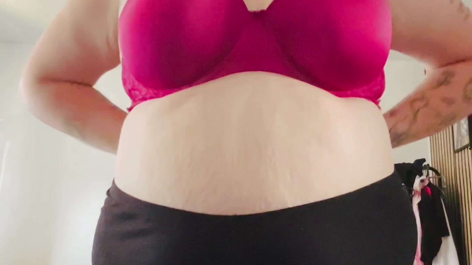 Watch Me Strip 🥵 Listen To My Wet Pussy At The End💦💦🍆