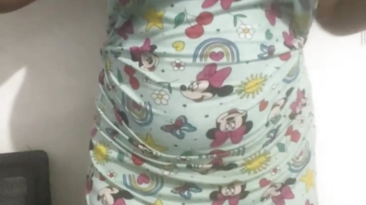 Ass show in public