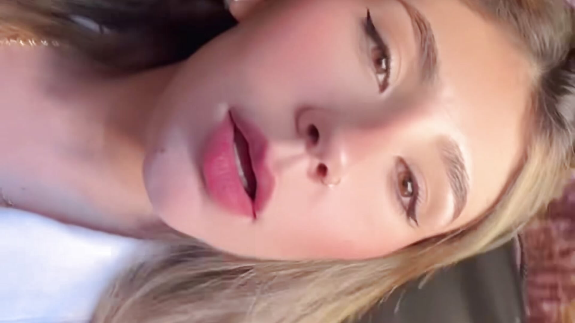 ❤️ - video by Isabella_Bliss cam model