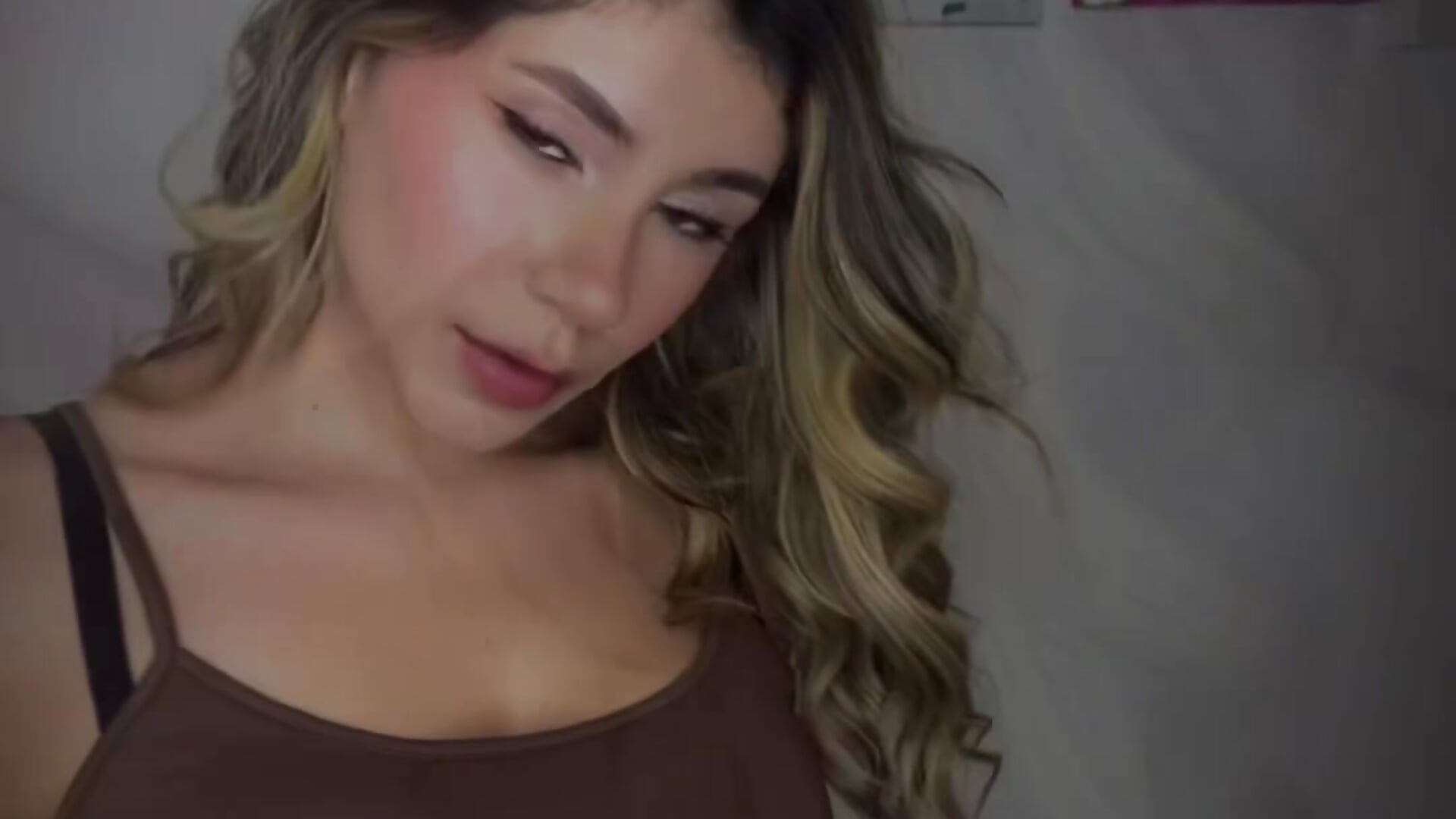 🫦 - video by Isabella_Bliss cam model