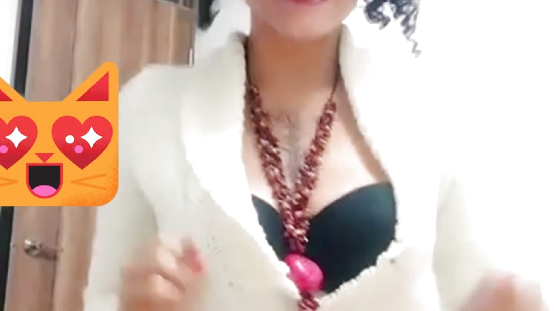 Colombiana – video modela na kameri Claro_de_Luna