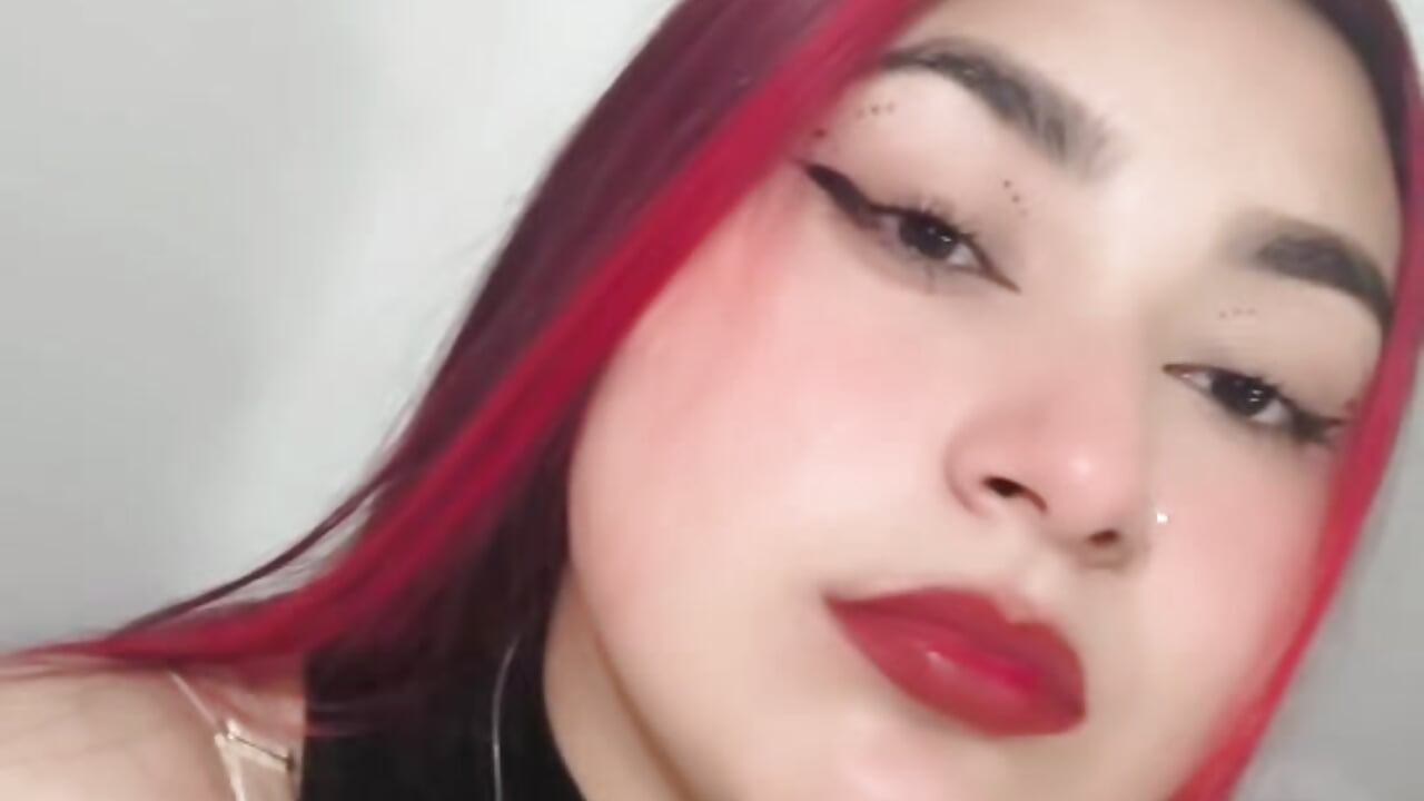 ✨💖 - video by ADELINE_COLLINS15 cam model