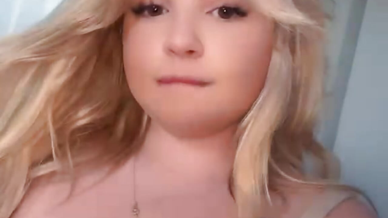xxx – video modela na kameri Minxymimi