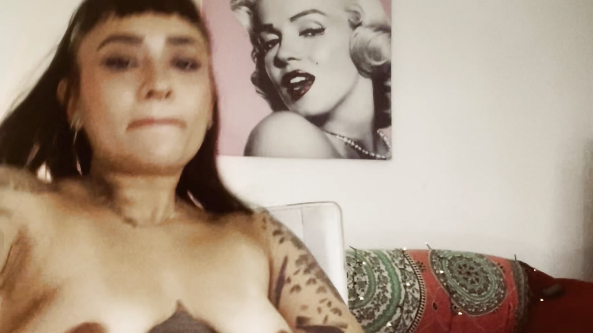 Feel my Tight Pussy - Video von Negradiru Cam-Model