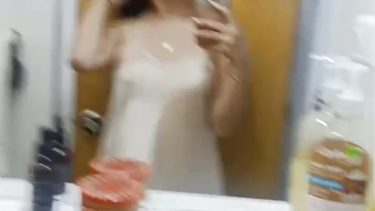 🌸 - video by tiana_sweet cam model