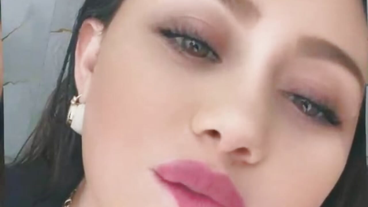 Sol 🙈😍 - video by Sol_Radiante