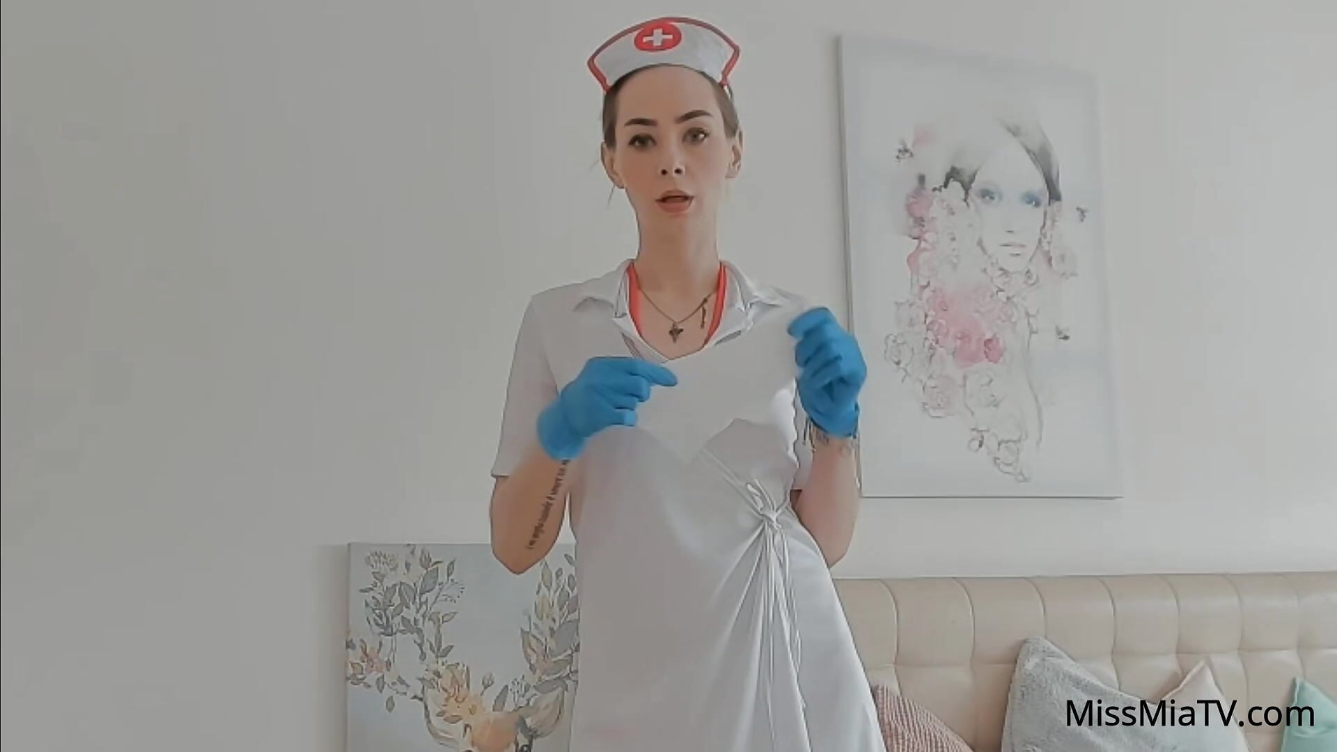 Slutty nurse– MissMiaTv kameramodell videója