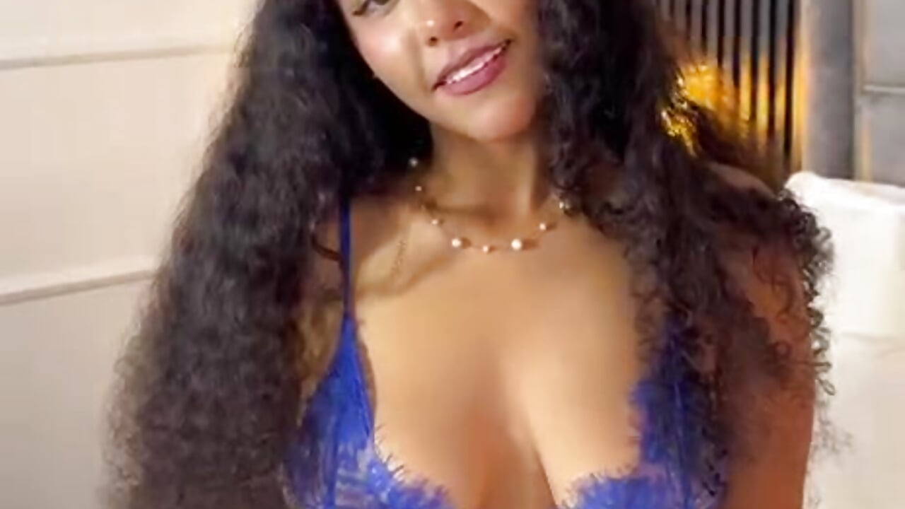Sweet curls - video od modelky/modela MiaBlackrose