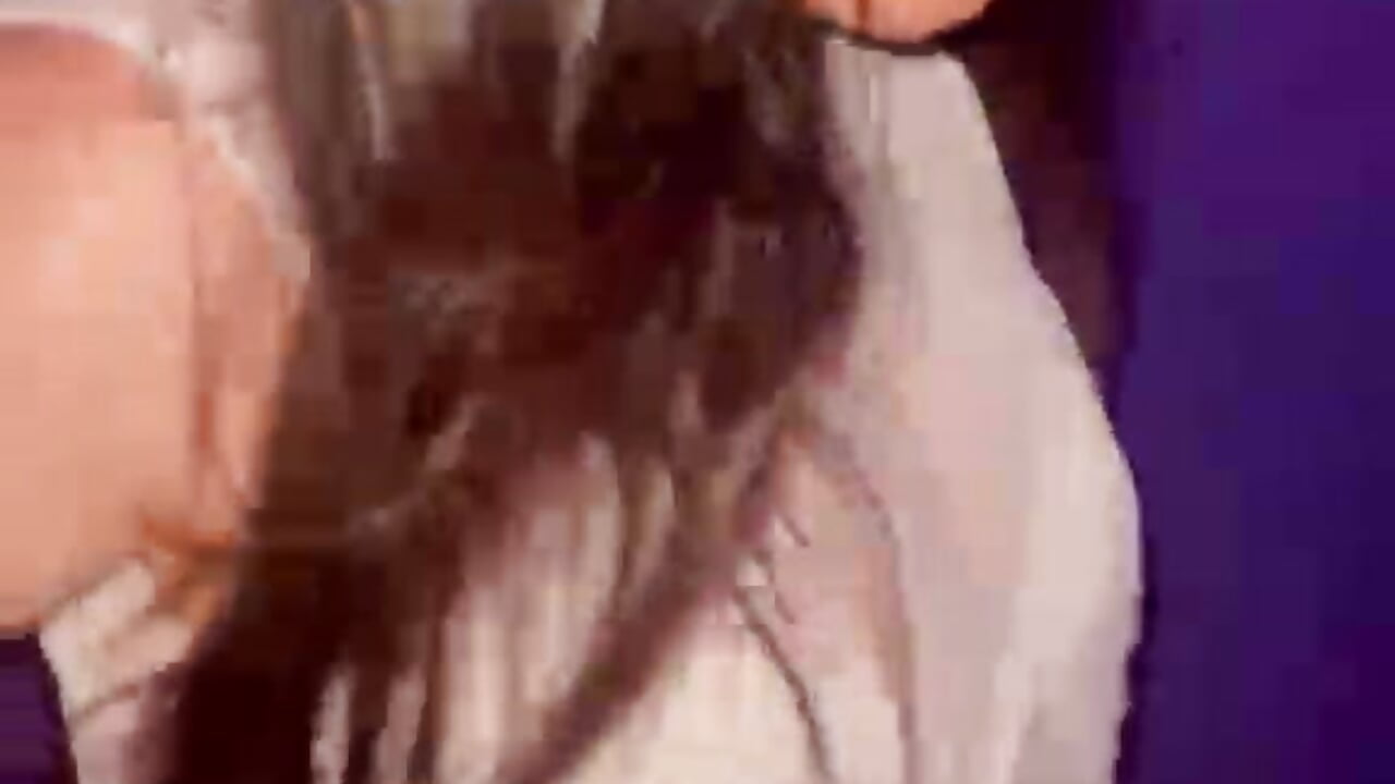 CALL ME ANY – video od webkamerové modelky LuisAny