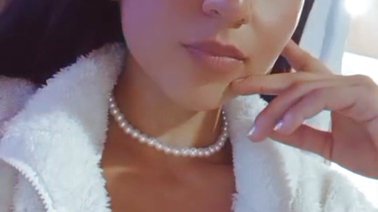 A dark night with a lot of desire 🌙🔥 – video af Velvet_GG cam-model