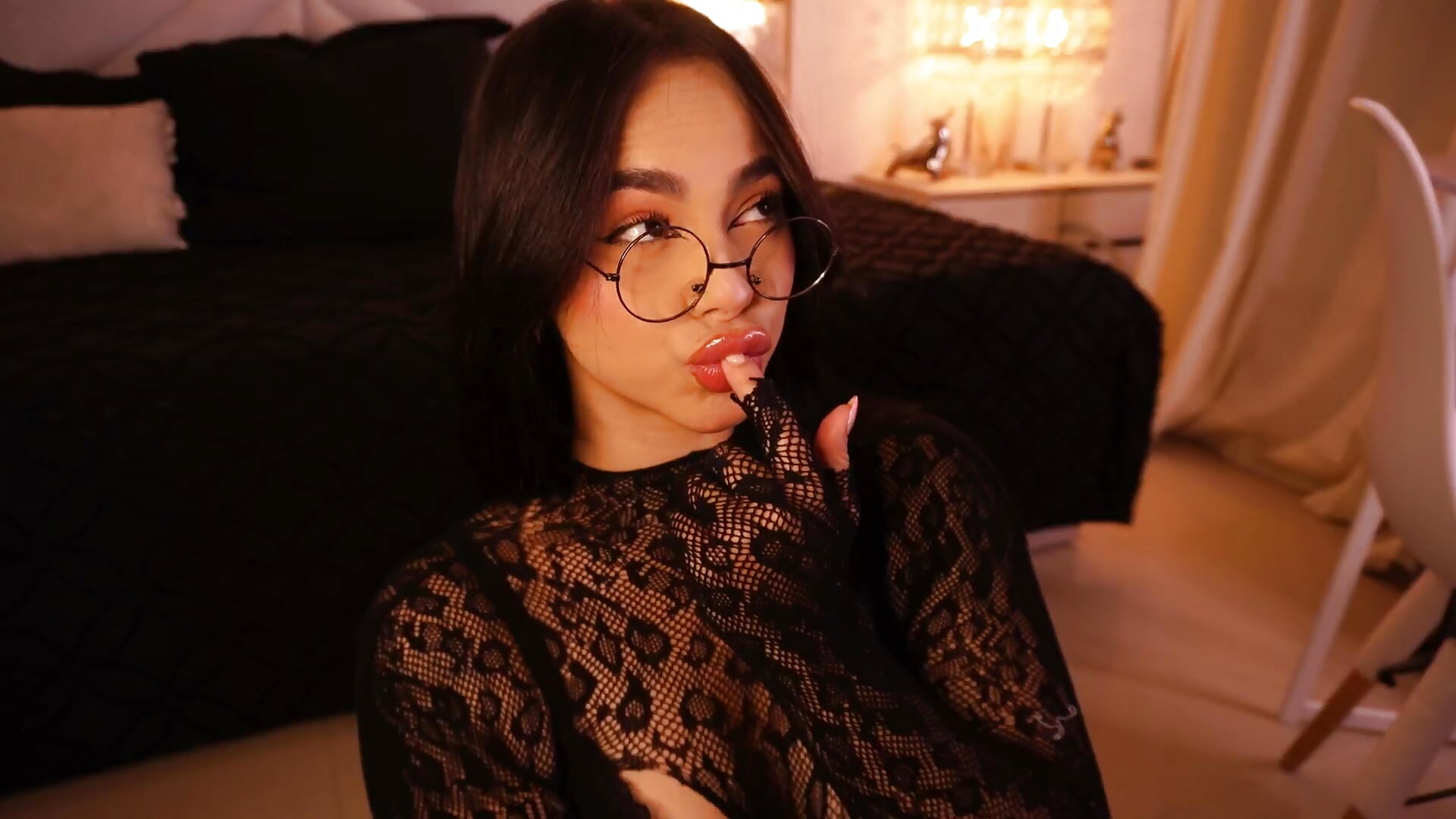I think you'll love what I have for you ❤️ - فيديو من imLeanna_ موديل الكام