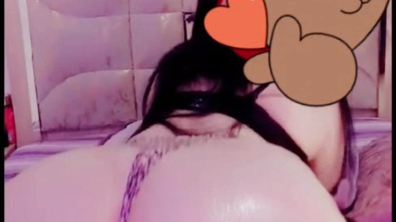 Finger ashole أصبعين فطيزي 😉 - video by Quen_Rubyy cam model
