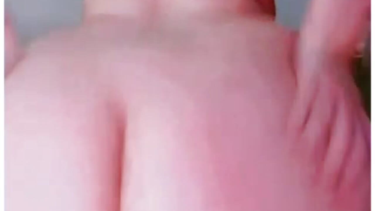 Tweek 🔥 - video by Quen_Rubyy cam model