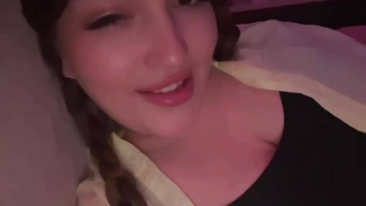 just me - video by Charlotte_mistresss cam model