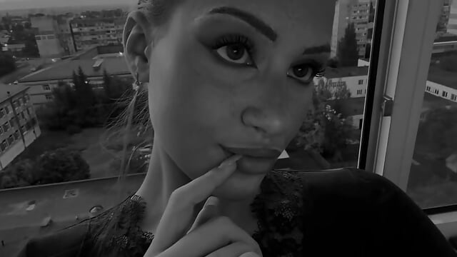 I could say something beautiful… but you're already looking.💋🌙