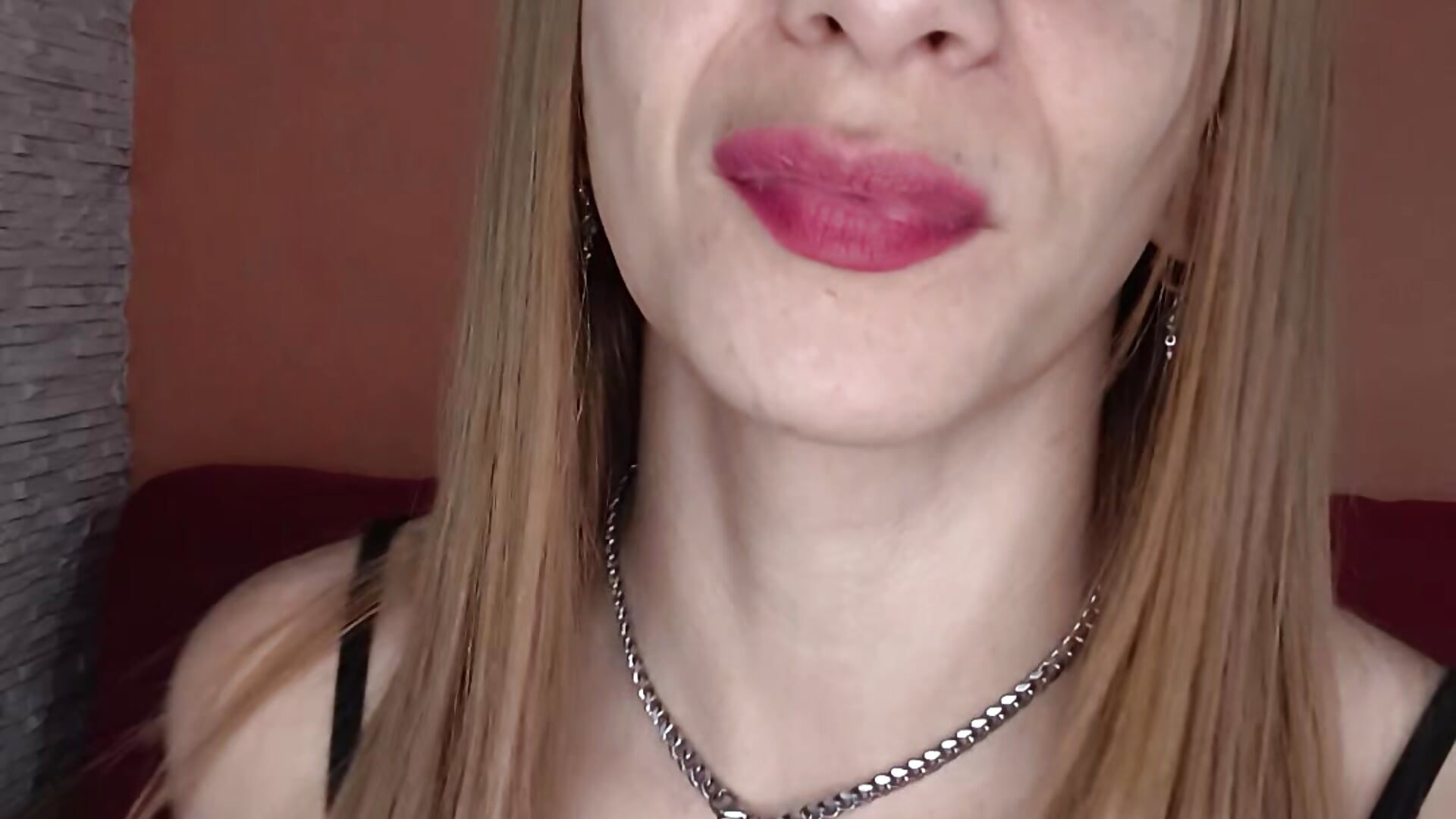 Chau tanguita 😏 - video di Flaaviaa18 modella di cam