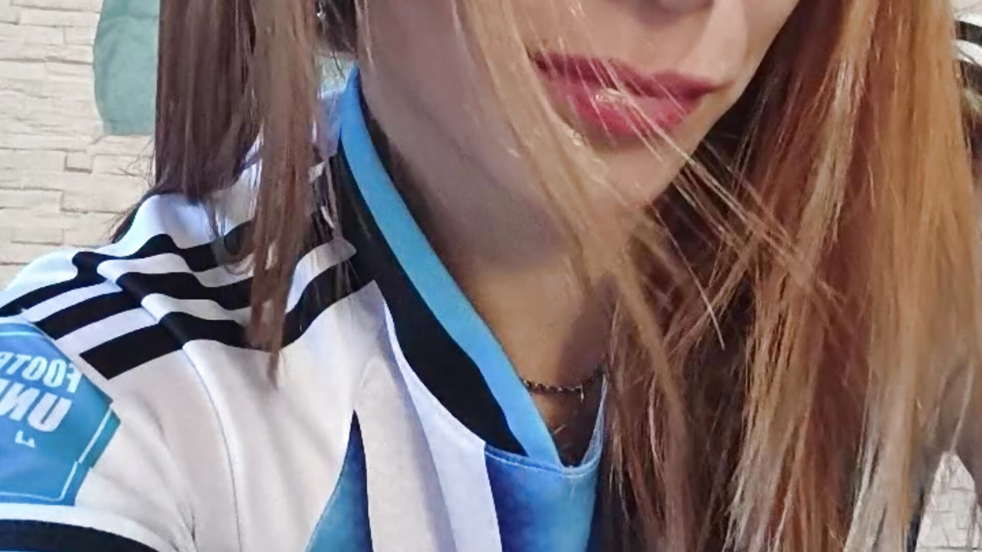 ⚪🔵 – video modela na kameri Flaaviaa18