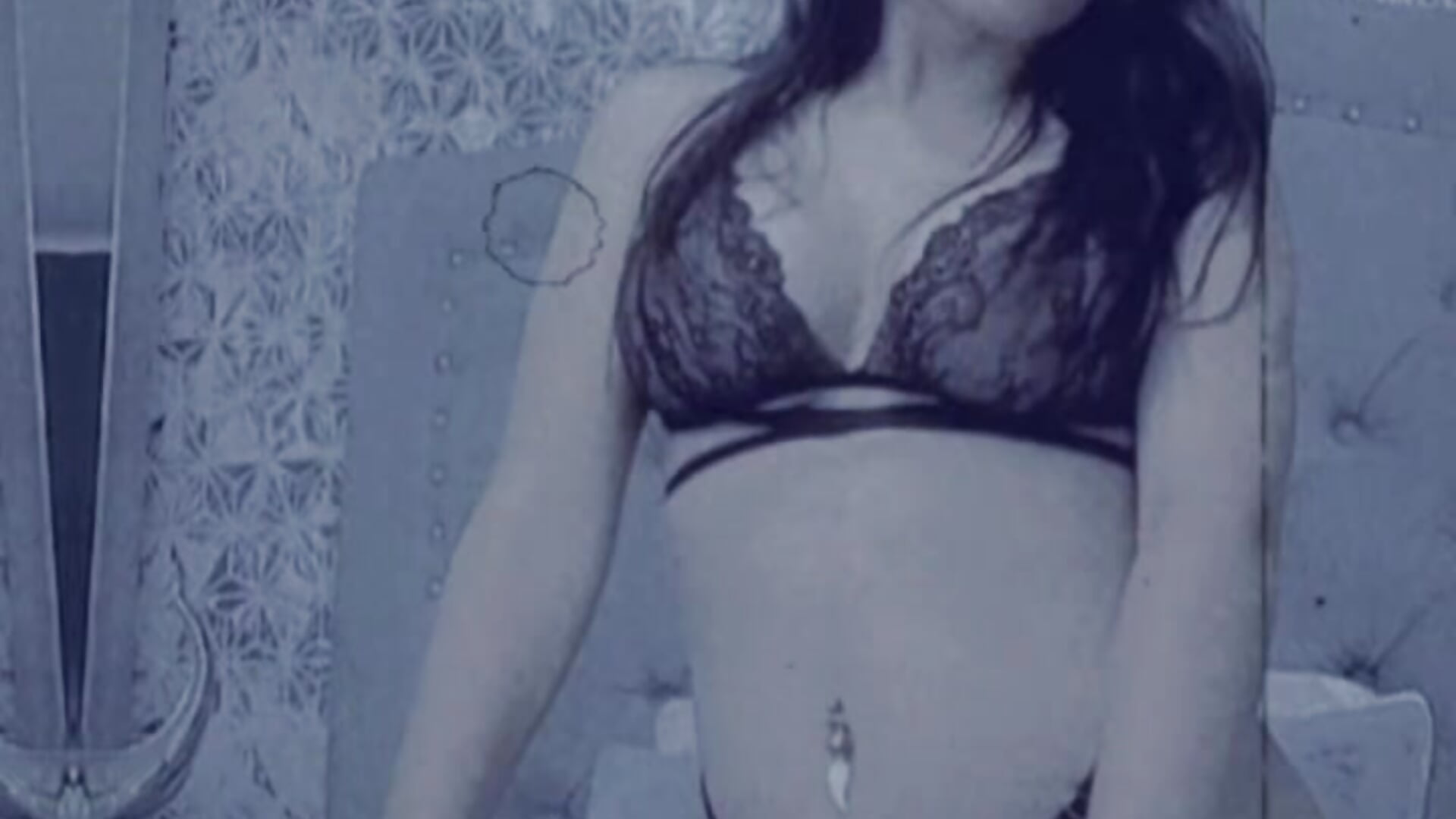 Sexy Carolina - video by CarolinaMoretti cam model
