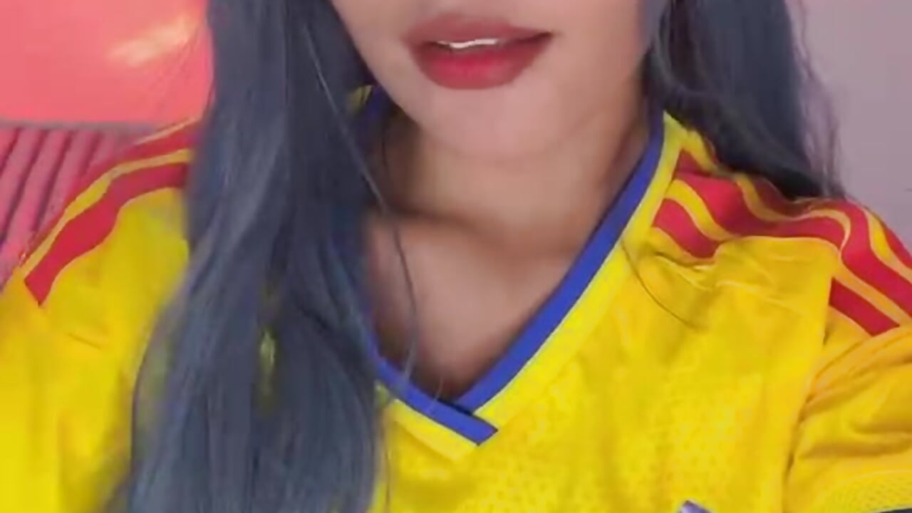 Colombia win🌹 - ক্যাম মডেল MiaaVoss-এর ভিডিও