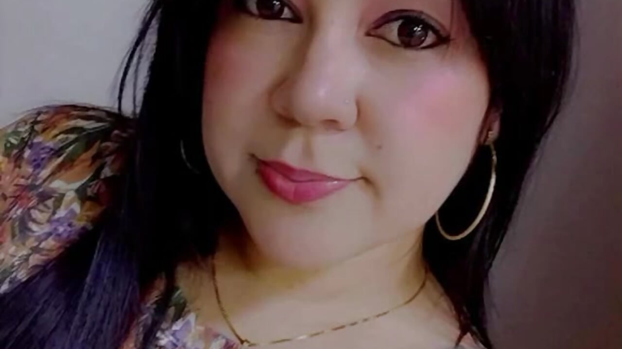 WhatsApp Video 2026-06-23 at 9,28,10 PM - video by MiaSwan_ cam model