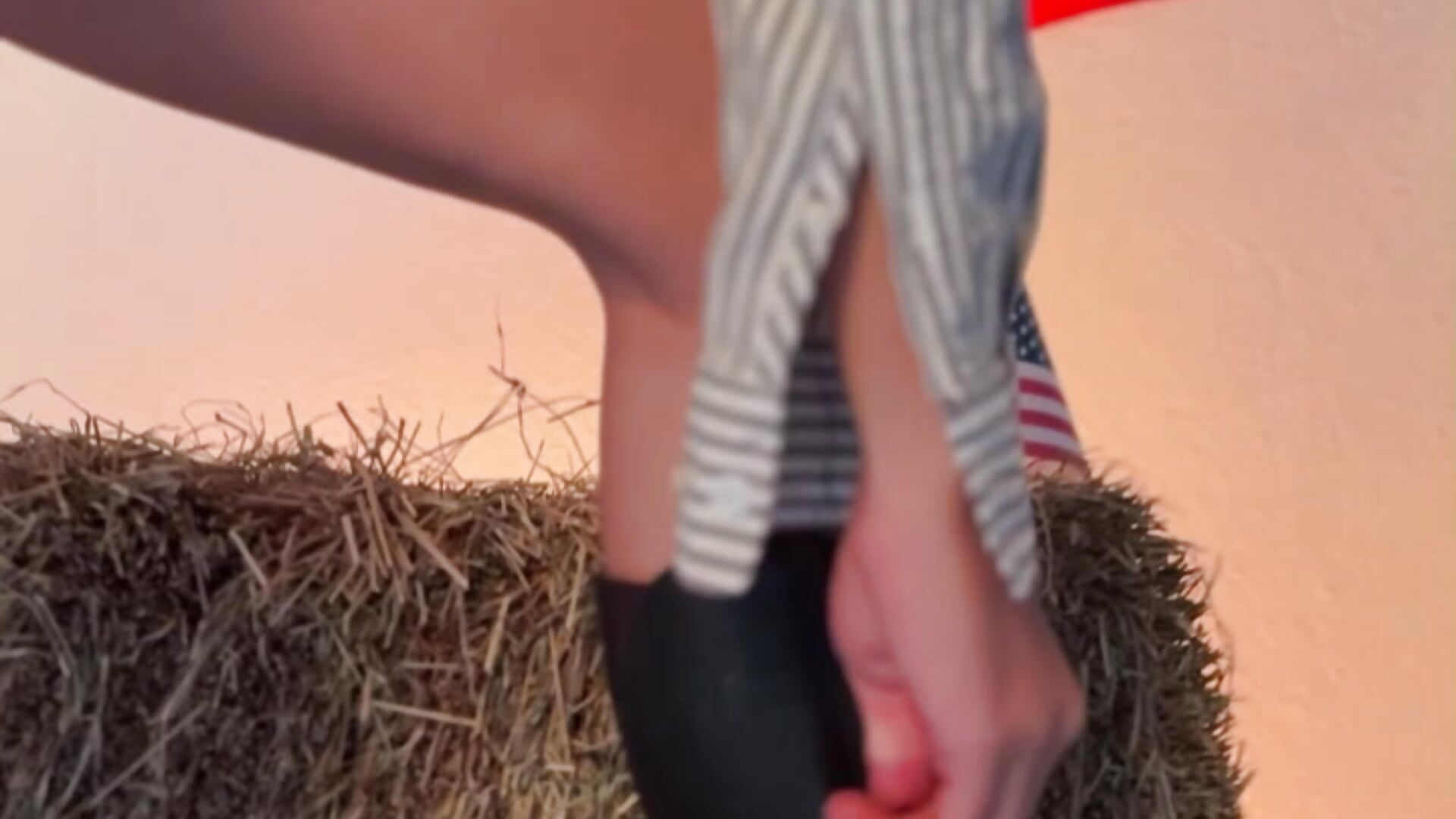 🇺🇸🤠 4th of July Cowgirl... Ready to celebrate with me? ❤️ – video od webkamerové modelky mia_desiring