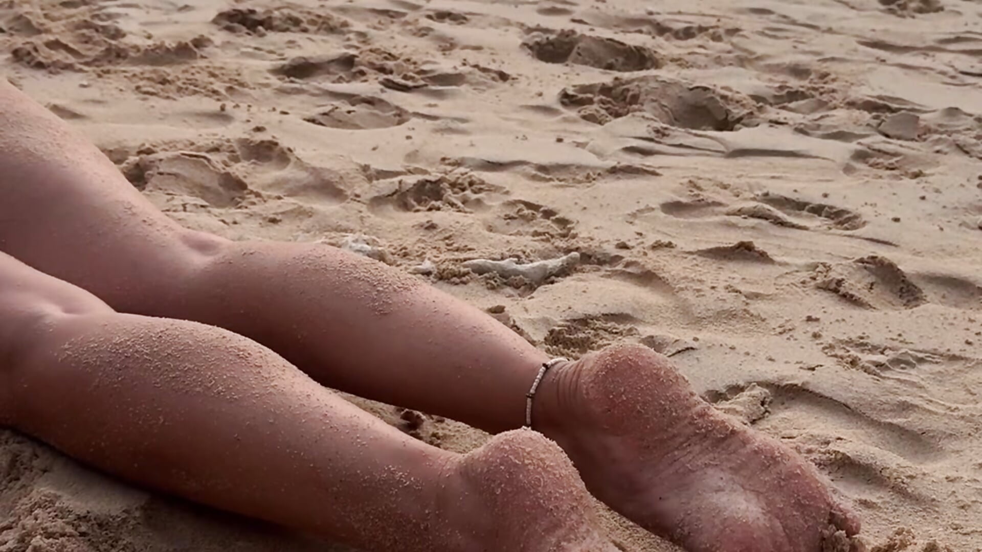 barefoot - Sarielle adlı kamera modelinin videosu