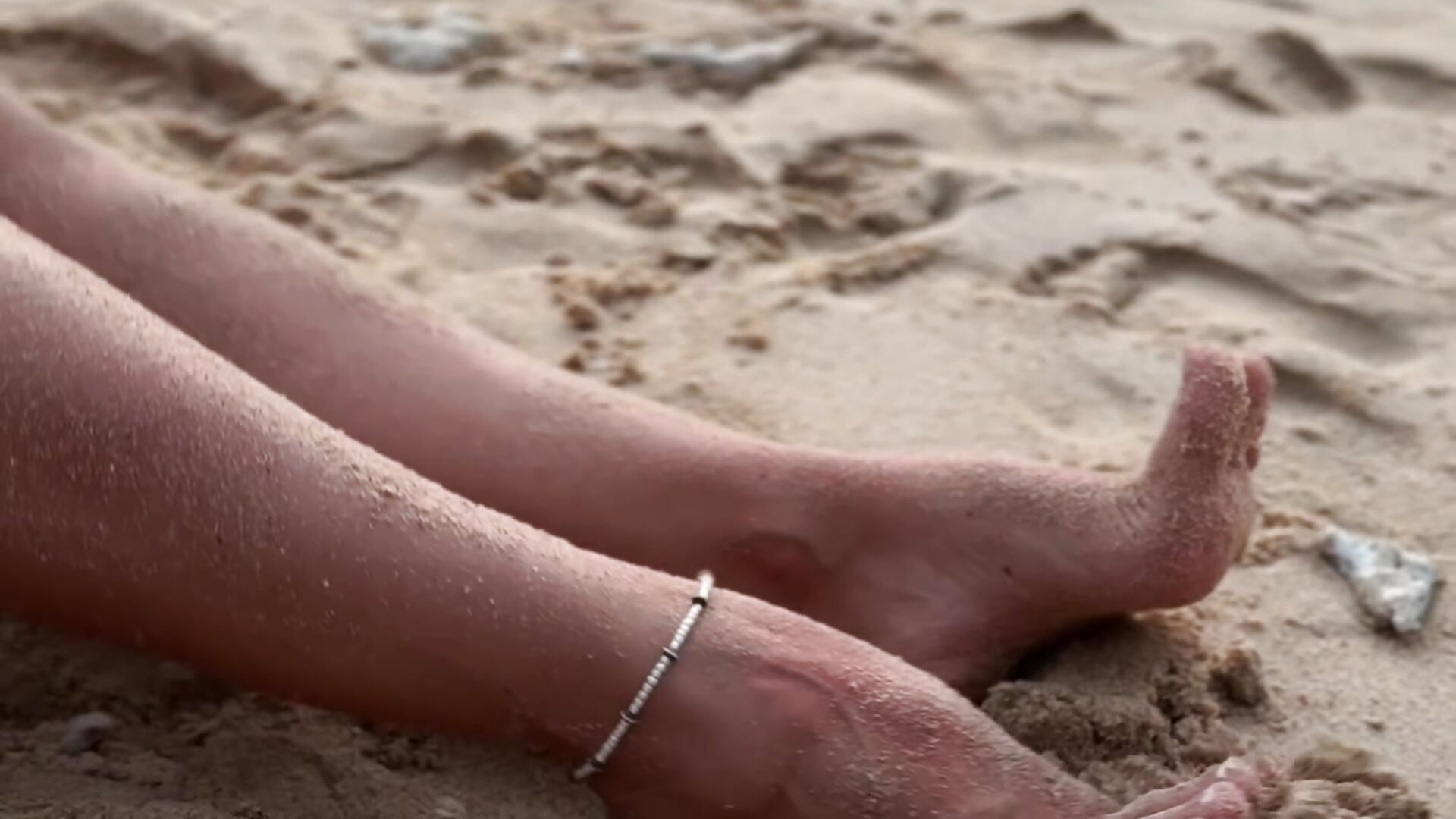 barefoot - Sarielle adlı kamera modelinin videosu