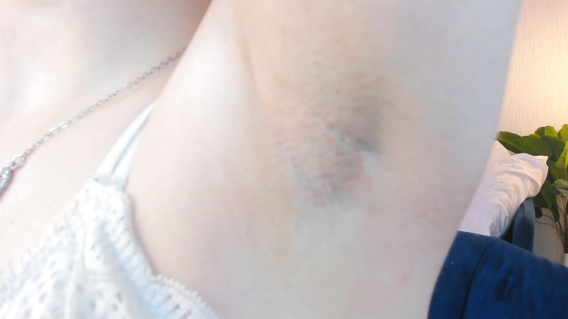 Armpits snifs