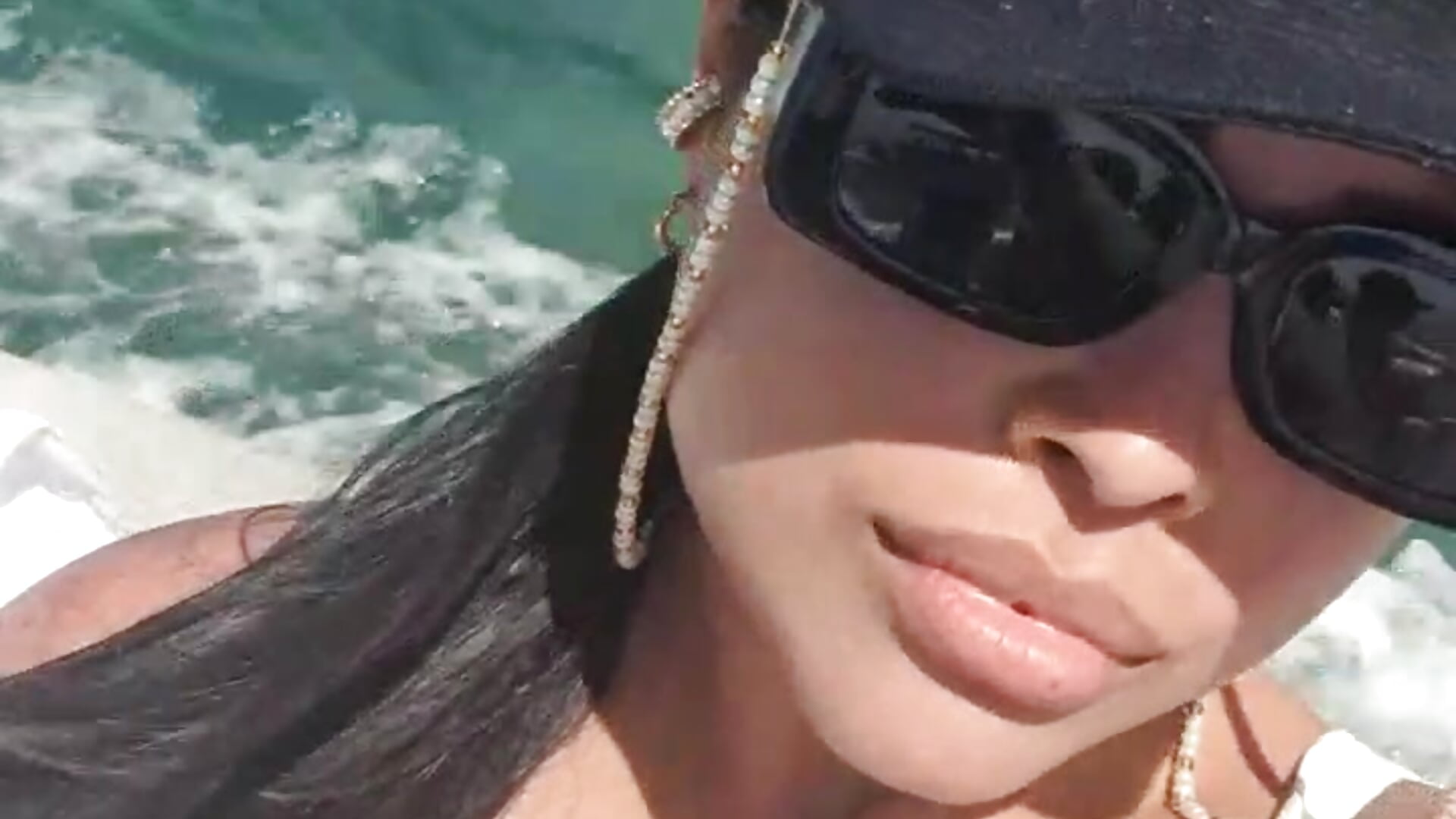 sun - video by AnnieeLeeMiller cam model
