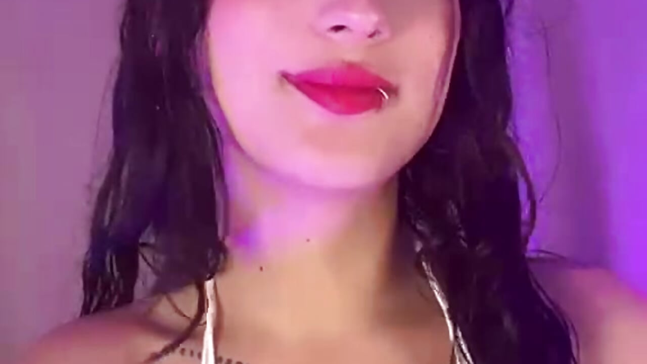 Cute Mila 💜 - clip cu Mila_Noir_ model videochat