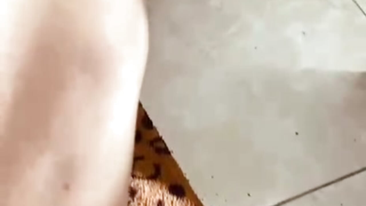 hot - video by Zoe_2716 cam model