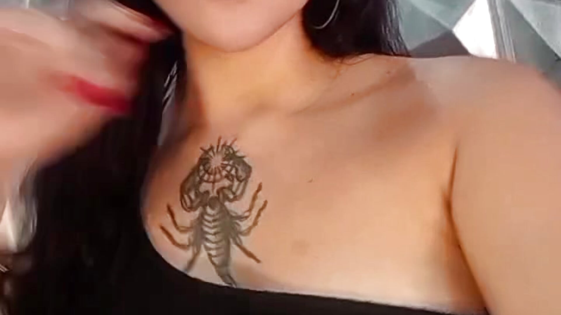 Posing for You - video by SamiraSilva cam model