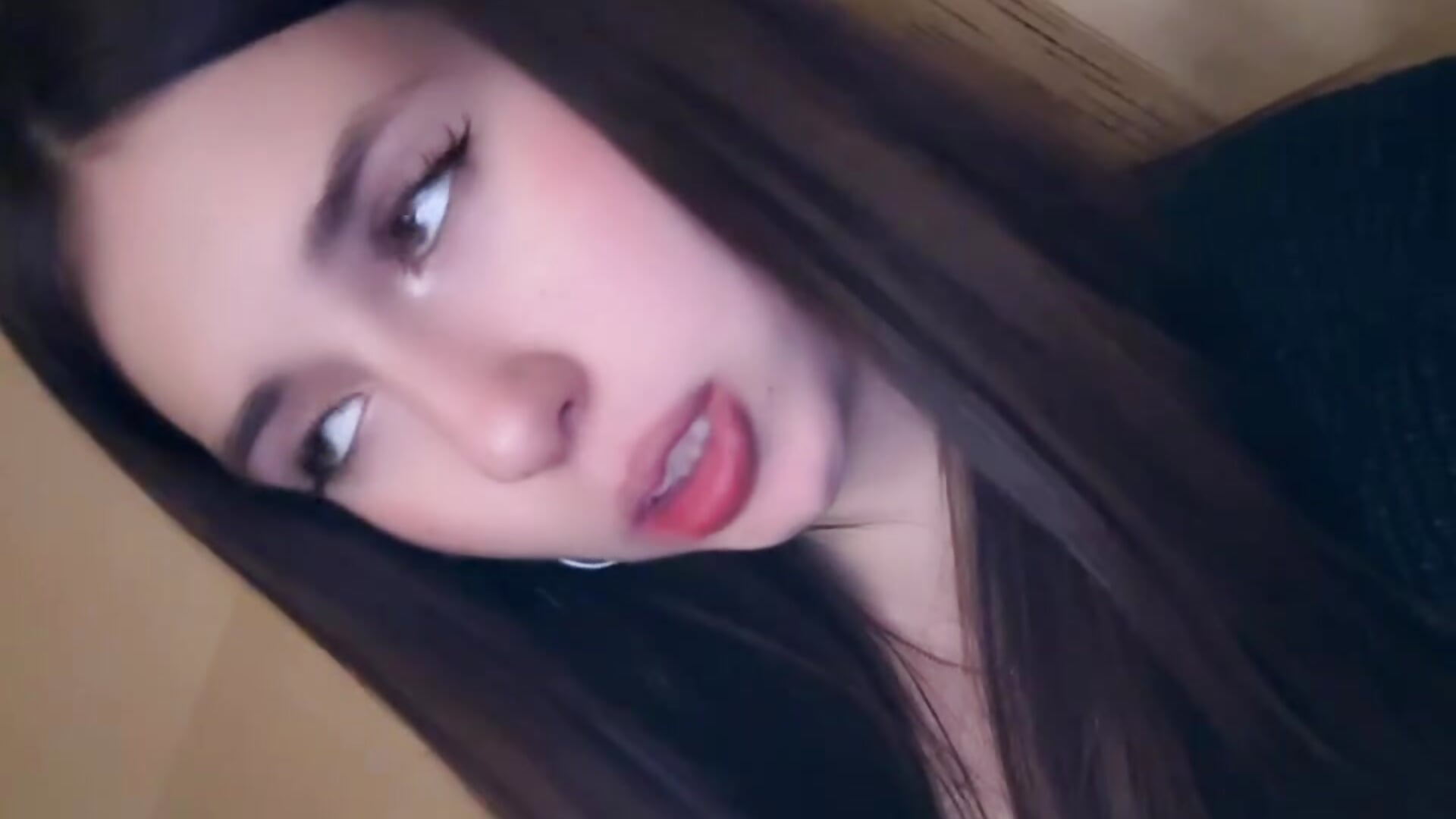 mee <3 – video af Elly_B1oom cam-model