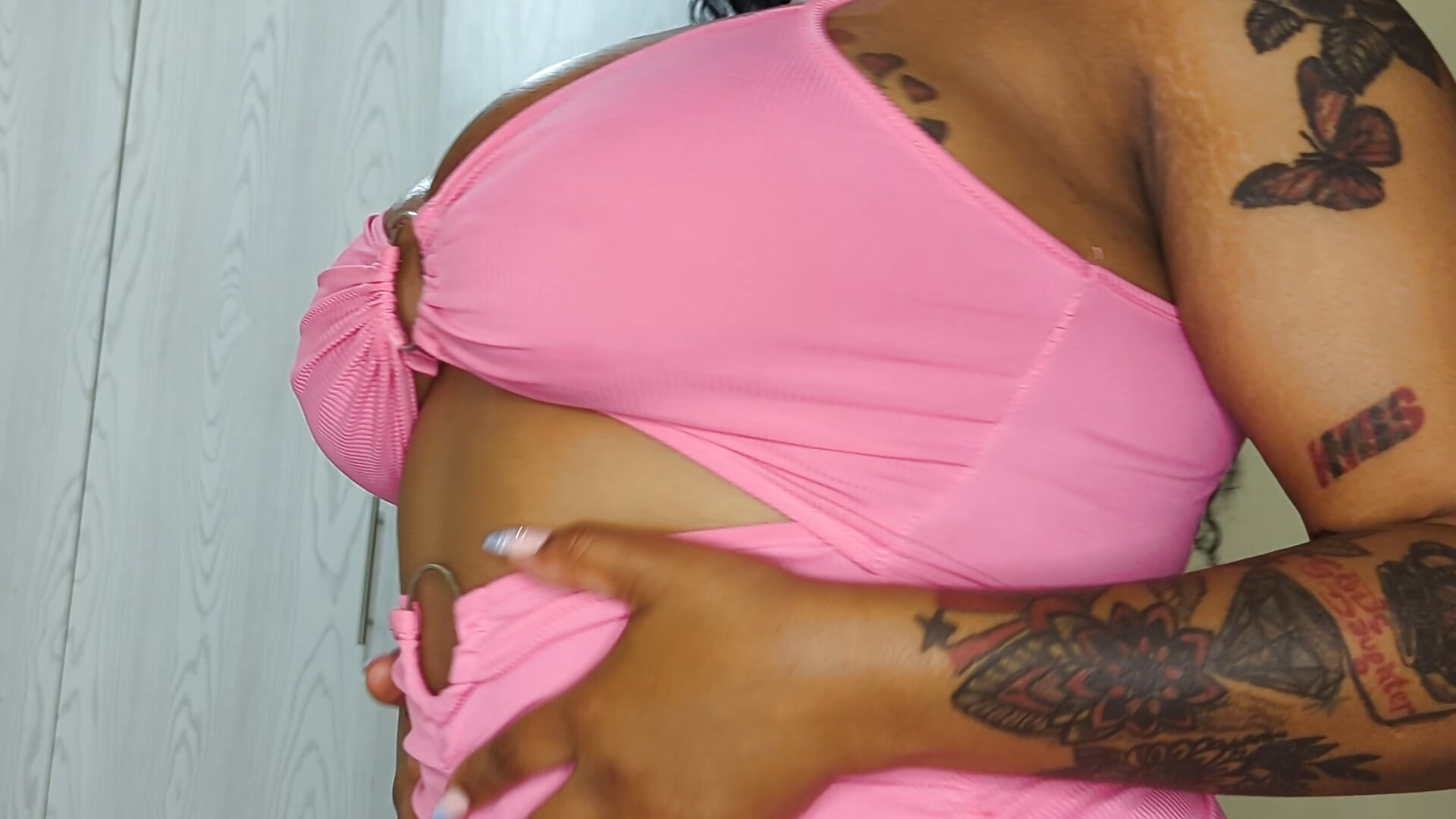 Stripteases 😍💋 - video của người mẫu cam jennamarieblack