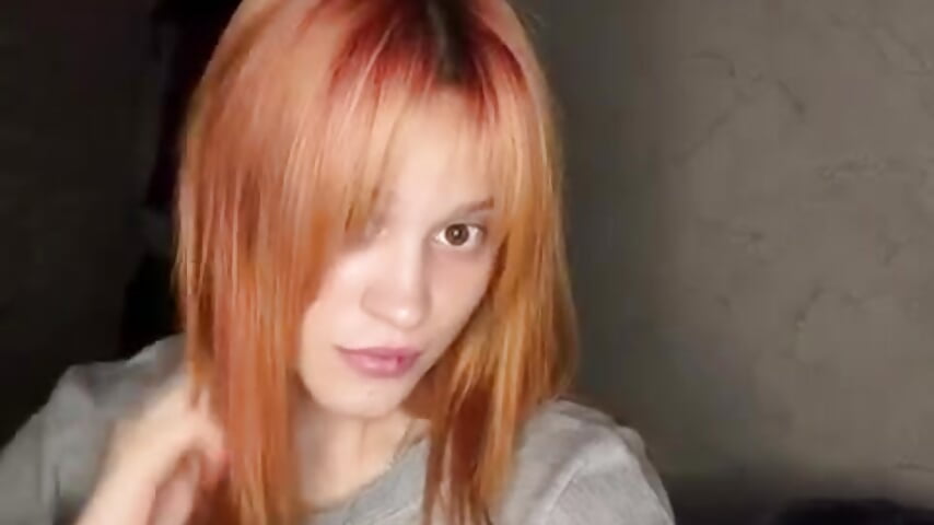 your lovely redhead - video van lovely_redhead cam-model