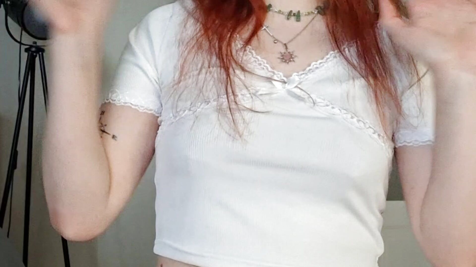 hello! - video by JeneeMinotti cam model