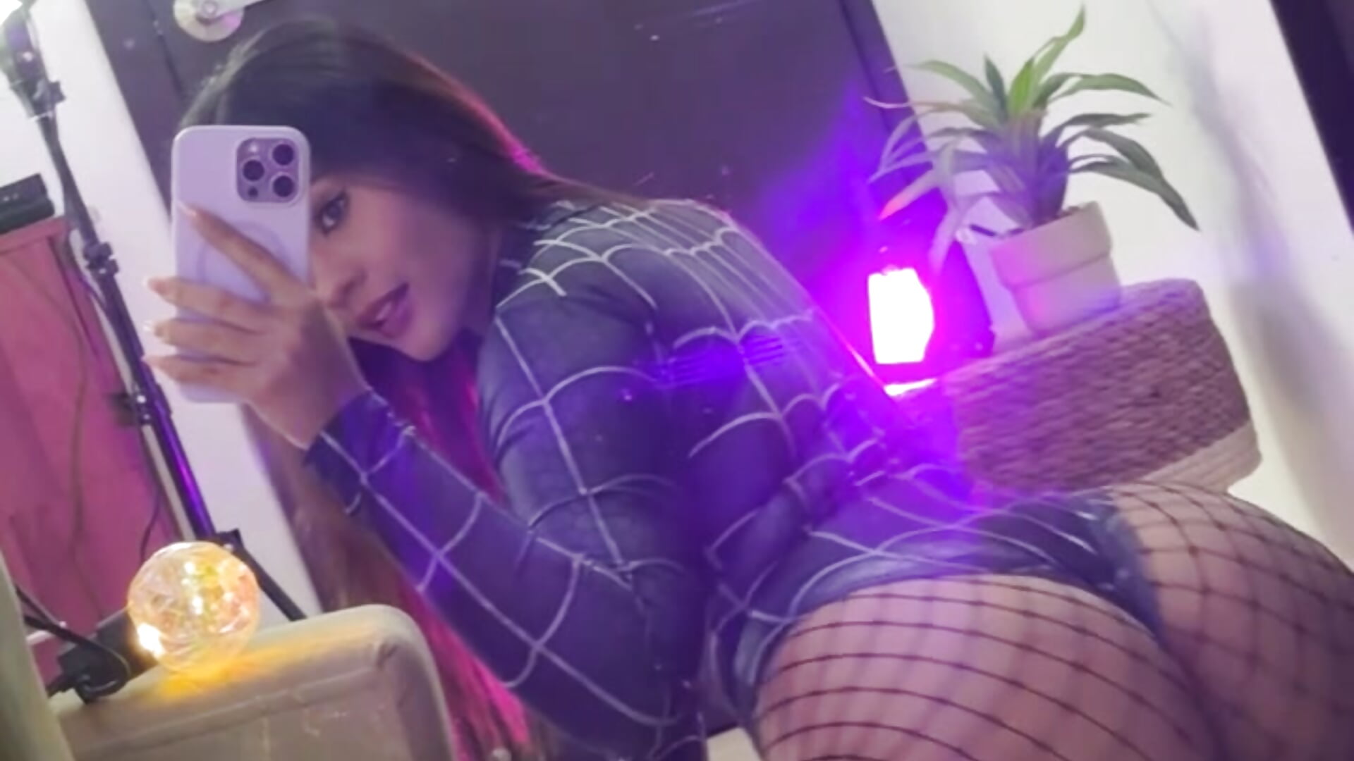 Twerking 🔥🕸️ - hailey_martins 님의 동영상