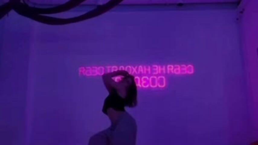 Showing off a little 😏 - видео от уебкам модела martinienjoyer